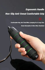 Comba de Saltar CoreForge™ – Cable de Acero con Rodamiento 360° y Mango Antideslizante